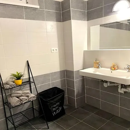 Apartman Amazing Large 2,5rooms With Terrace And Parking!