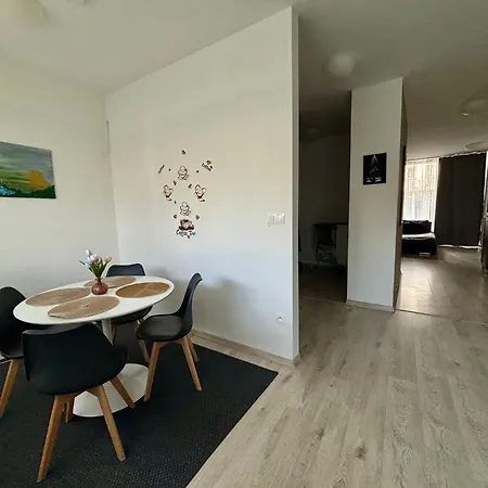 Amazing Large 2,5rooms With Terrace And Parking! * Bratislava